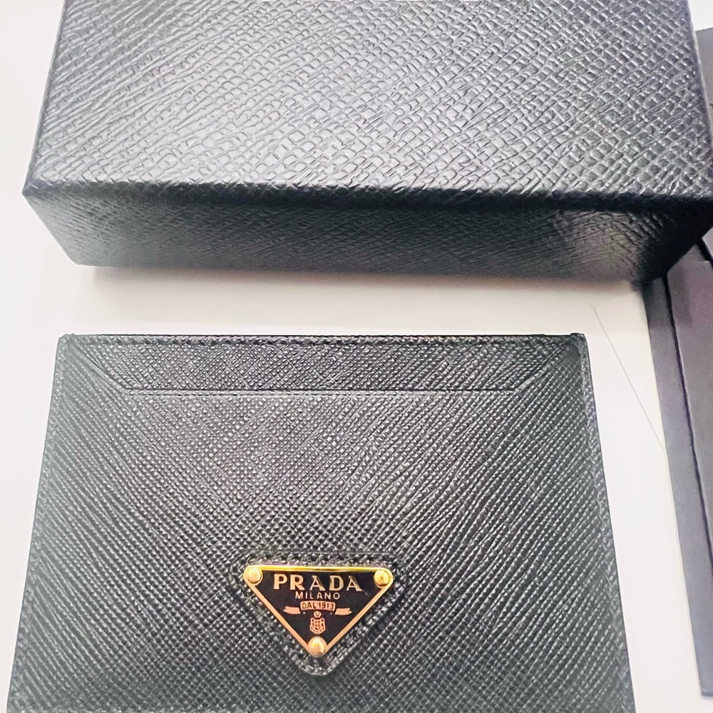 Prada Black Saffiano Leather Card Holder - BRAND NEW - AUTHENTIC!❤️ - Picture 4 of 9